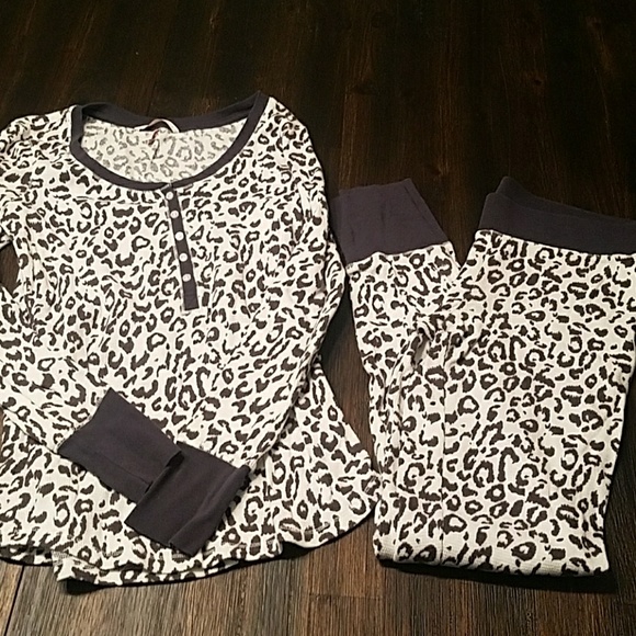 Victoria's Secret Other - Victorias Secret PJ Set